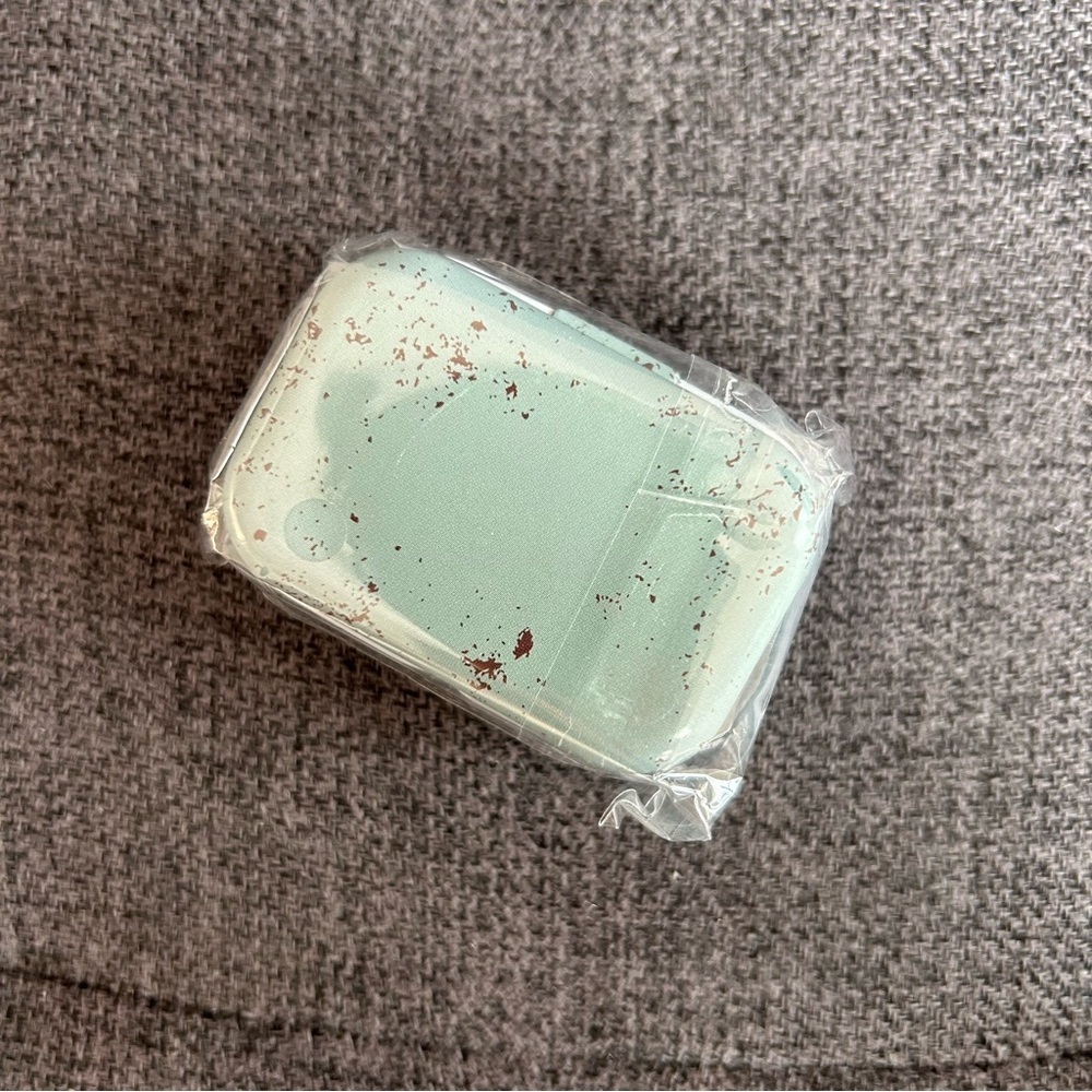 Adorable “CHOCOLATE CAKE” Mini Travel Tin, Pill, Jewelry, Gift Box, Aqua, Tan - Picture 4 of 16